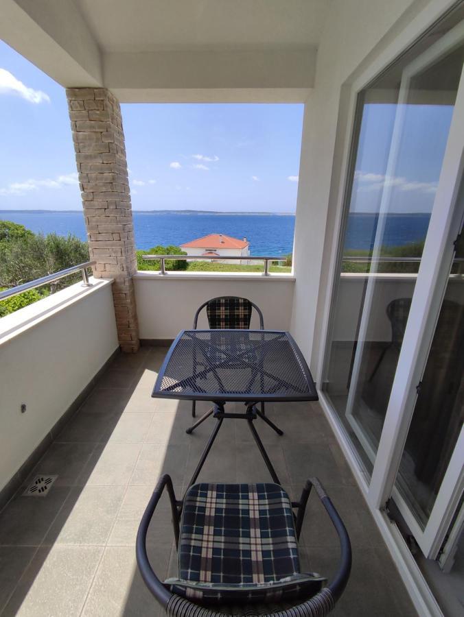 House Natali 70M From The Beach - Free Ev Top Up Rtina Exteriör bild