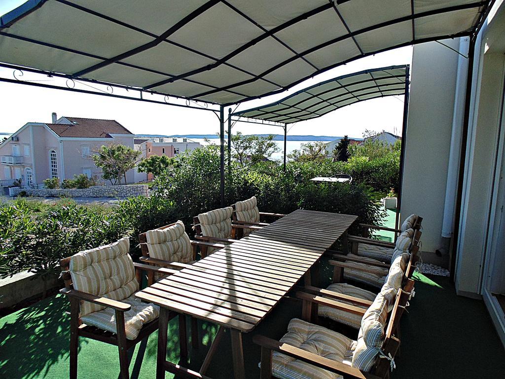 House Natali 70M From The Beach - Free Ev Top Up Rtina Exteriör bild